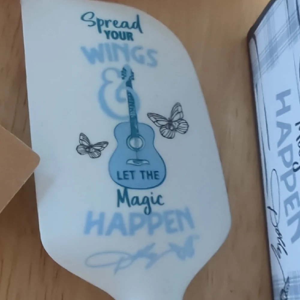 Dolly Parton Butterfly Kitchen Set - Blue - Picture 6 of 7